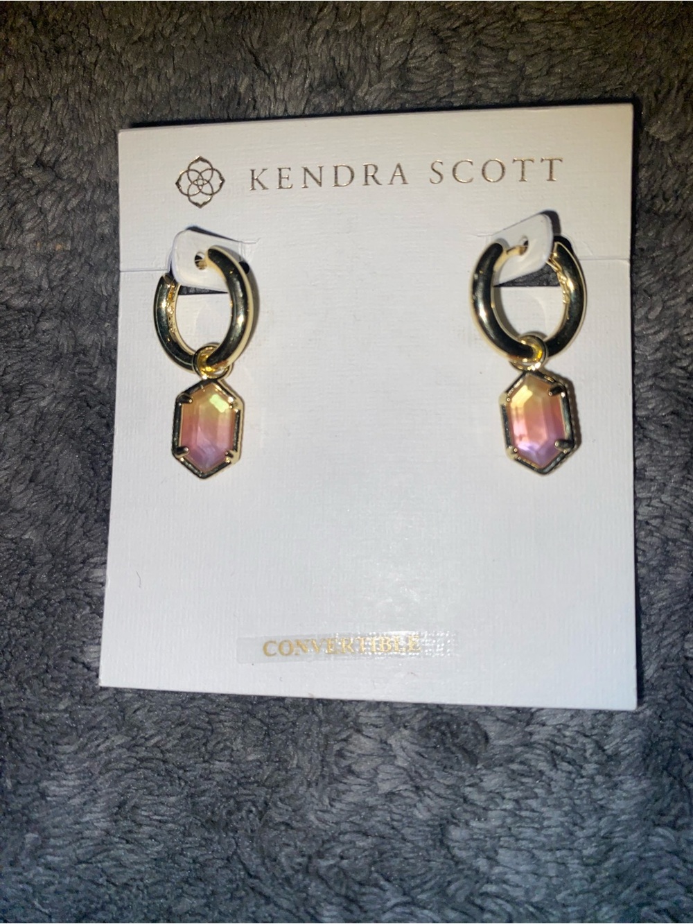 BNWT Kendra Scott Hallie Gold w/Sunrise Watercolor Illusion Huggie Earrings
